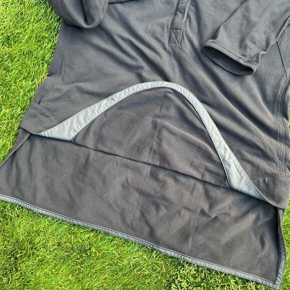 Lululemon Urbanite Henley Long Sleeve Athletic Soft Shirttail Pleated Shirt 6 - Picture 7 of 11